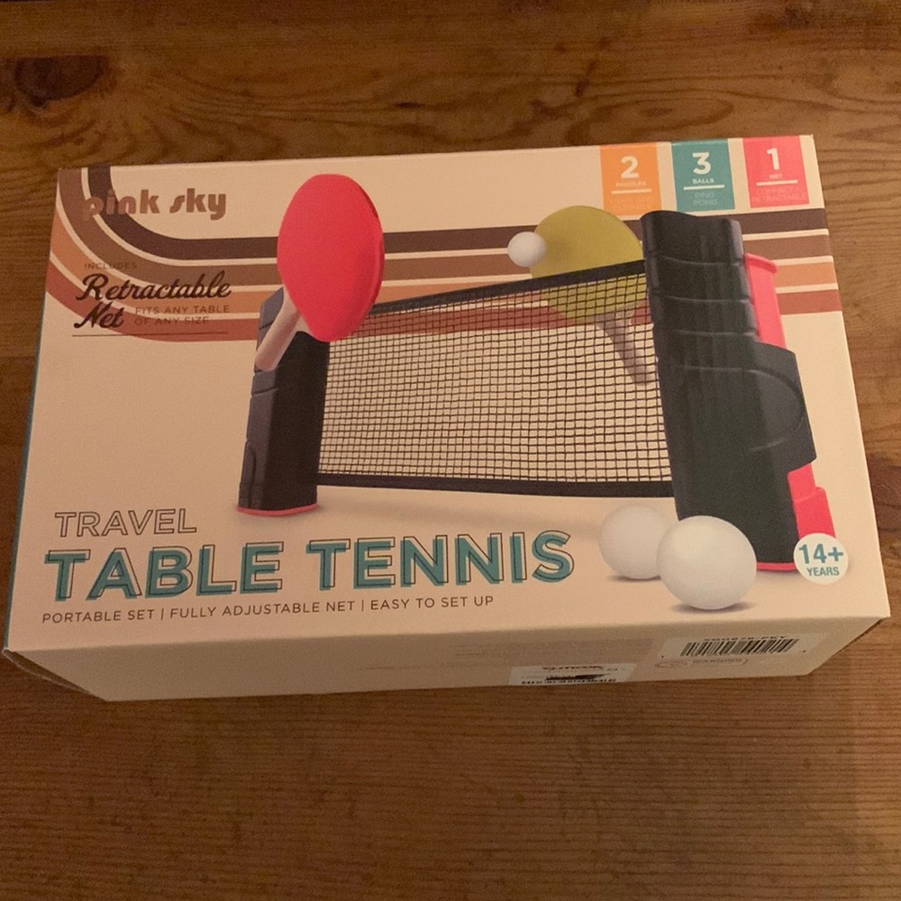 Brand new travel table tennis set with retractable net